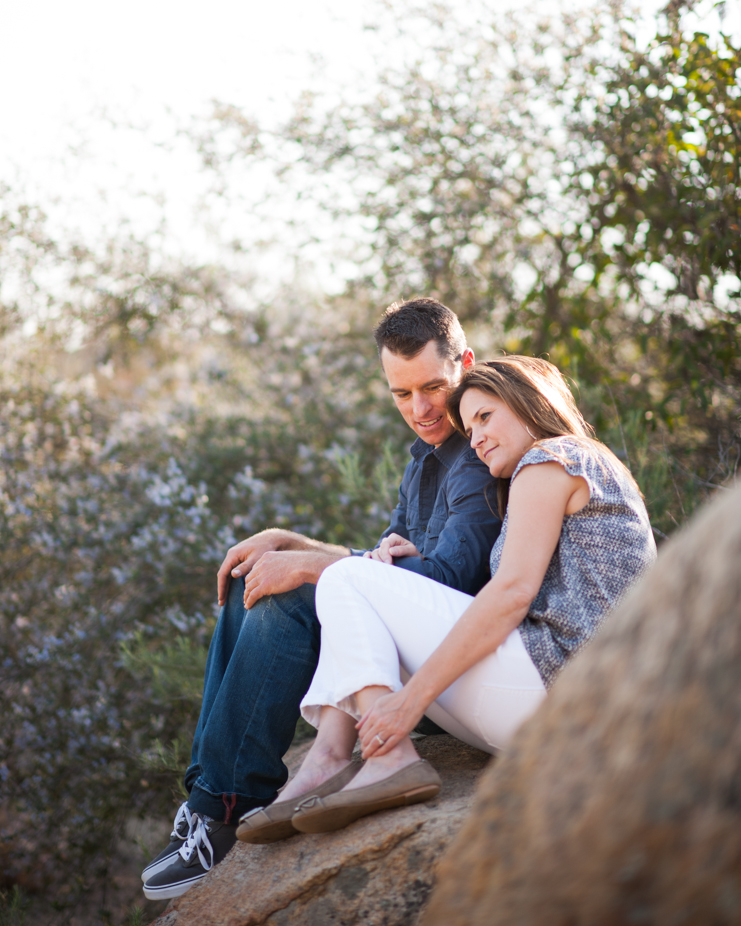 limelife photography san diego wedding photographers san diego engagement photographers rustic engagement photos field engagement photos creative wedding photographers travis and traci spring engagement photos_007