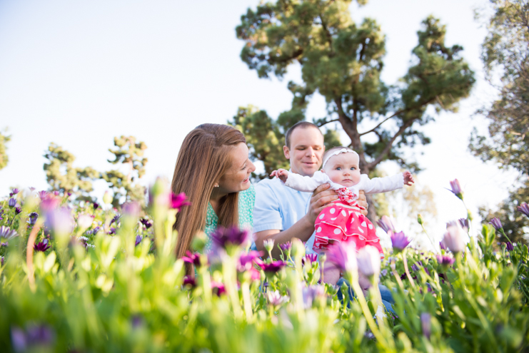 san diego photographers lifestyle photographers in san diego dane and stephanie fun family portraits photographers in san diego ideas for family photos colorful family photos oceanside photographers north county photographers_001