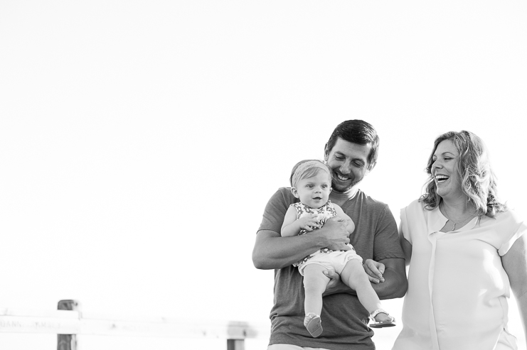 5 limelife photography family photos at the pier
