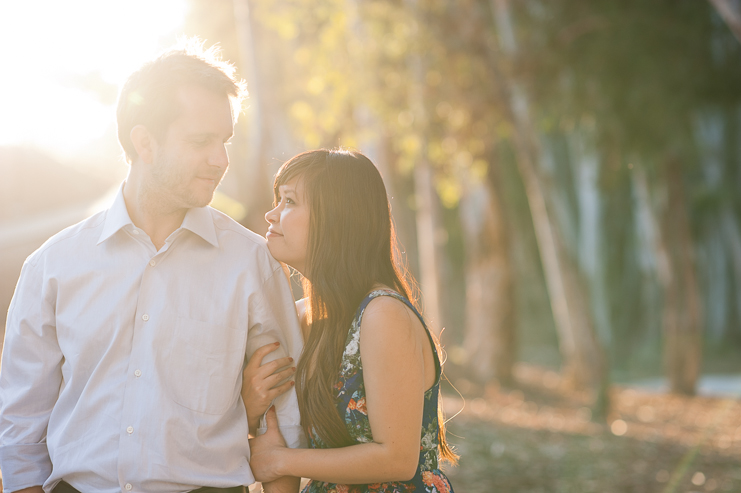 12 Limelife Photography golden hour pretty engagement photos