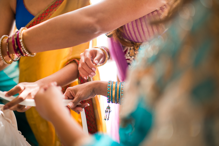 02 Getting ready Indian wedding photos Limelife Photography_002