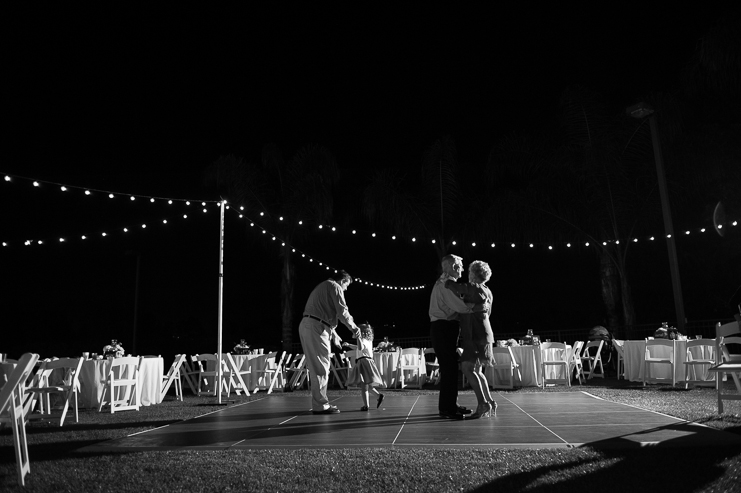 limelife-photography_san-diego-wedding-photographers_vista-optimist-club-wedding_082